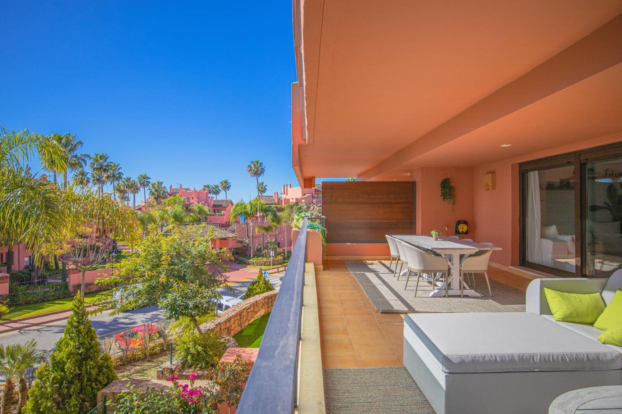 Buenti Apartments Estepona Eksteriør bilde