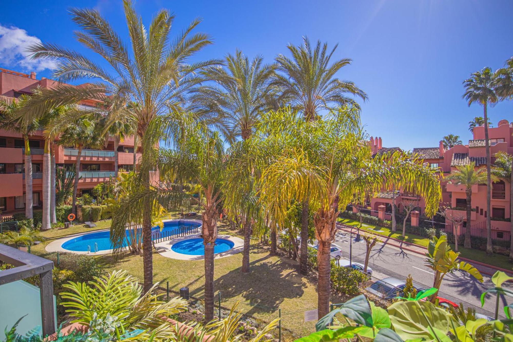 Buenti Apartments Estepona Eksteriør bilde